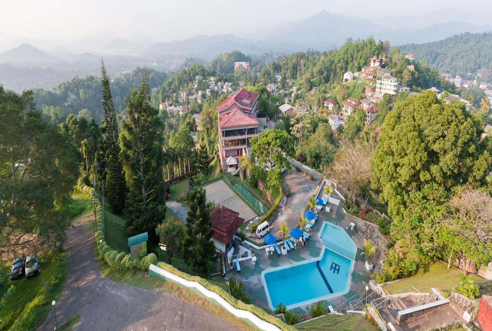 Hotel Topaz Κάντι Εξωτερικό φωτογραφία